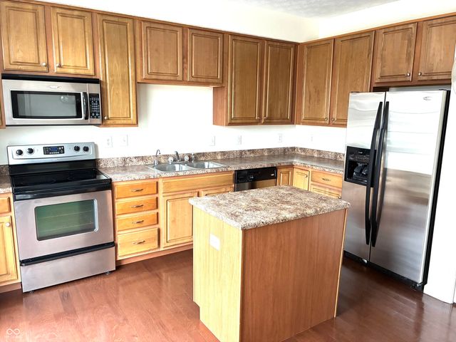 420 W Main Street, Carmel, IN 46032