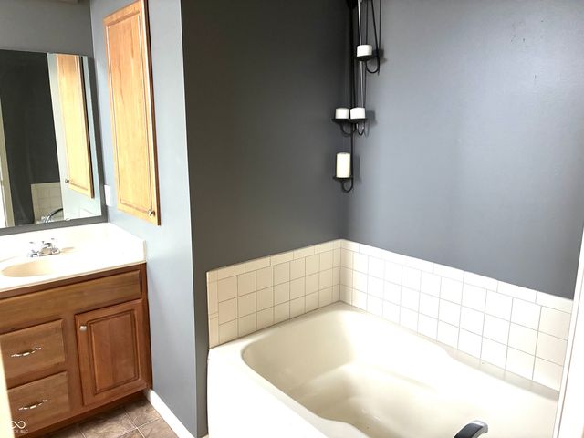 420 W Main Street, Carmel, IN 46032