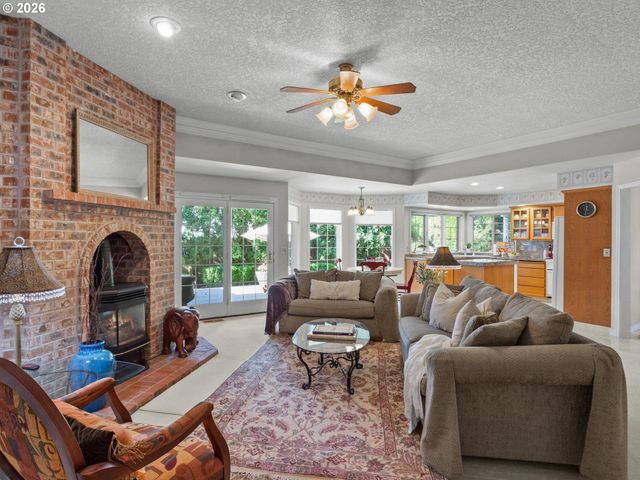 2312 Ne 158TH Ave, Vancouver, WA 98684
