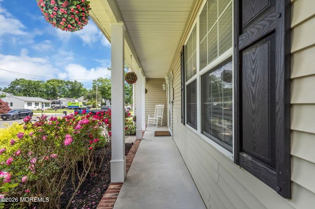 163 Liberty Avenue, Manahawkin, NJ 08050