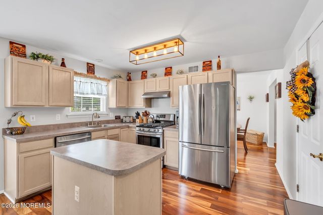 163 Liberty Avenue, Manahawkin, NJ 08050
