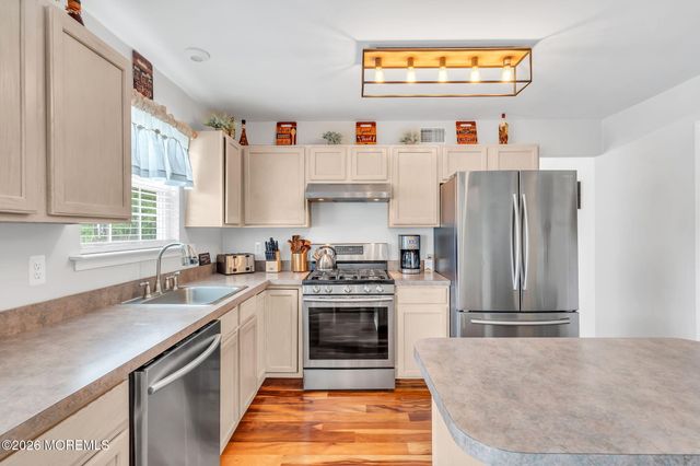 163 Liberty Avenue, Manahawkin, NJ 08050