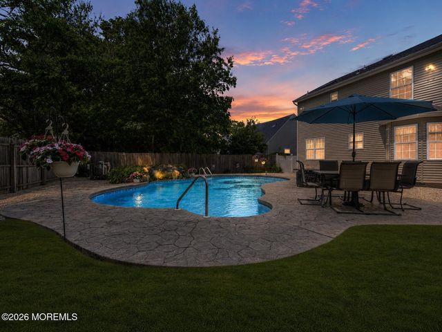 163 Liberty Avenue, Manahawkin, NJ 08050