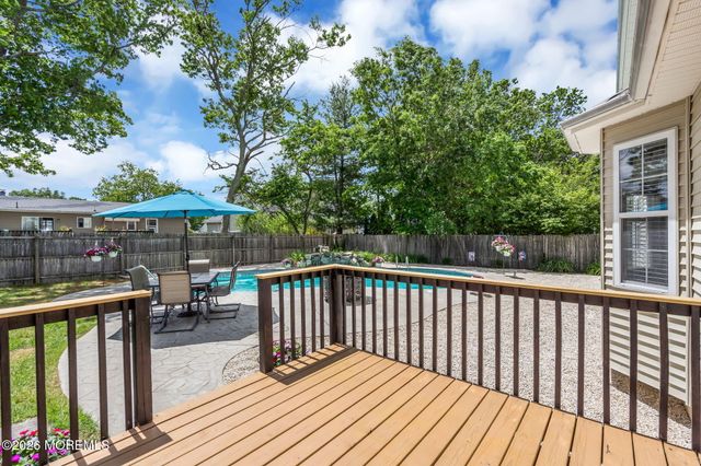 163 Liberty Avenue, Manahawkin, NJ 08050