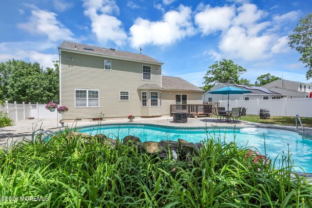 163 Liberty Avenue, Manahawkin, NJ 08050