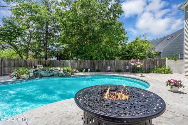 163 Liberty Avenue, Manahawkin, NJ 08050