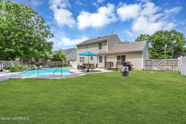 163 Liberty Avenue, Manahawkin, NJ 08050
