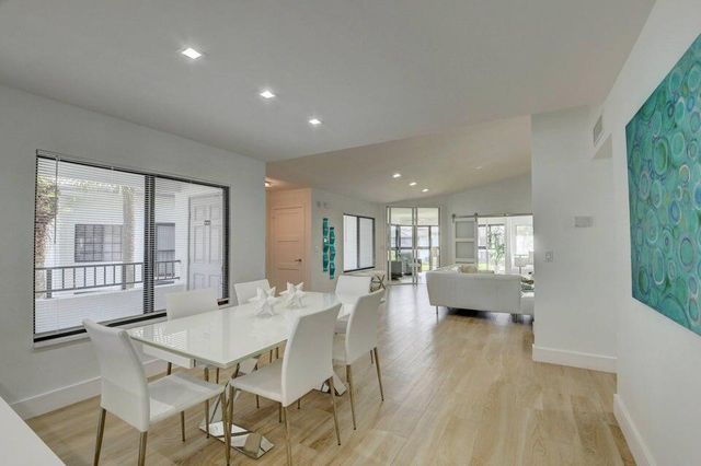 7362 Clunie Place 13304, Delray Beach, FL 33446