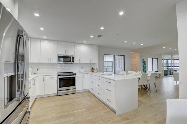 7362 Clunie Place 13304, Delray Beach, FL 33446