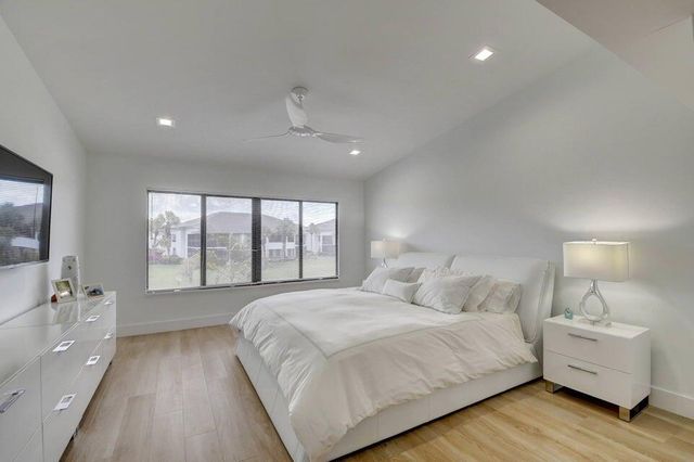 7362 Clunie Place 13304, Delray Beach, FL 33446