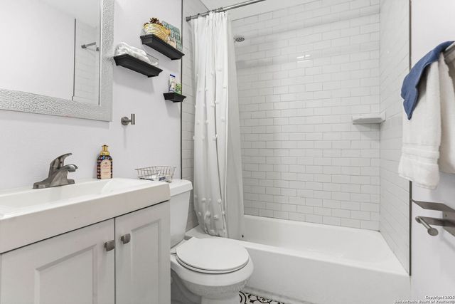 4442 Lord, San Antonio, TX 78220