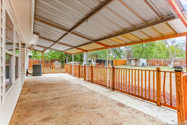 4442 Lord, San Antonio, TX 78220