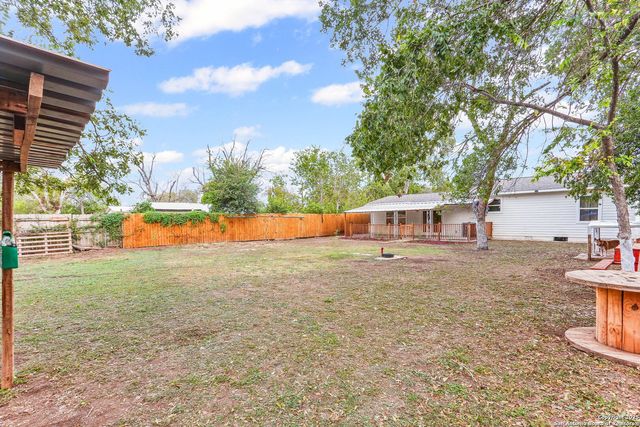 4442 Lord, San Antonio, TX 78220