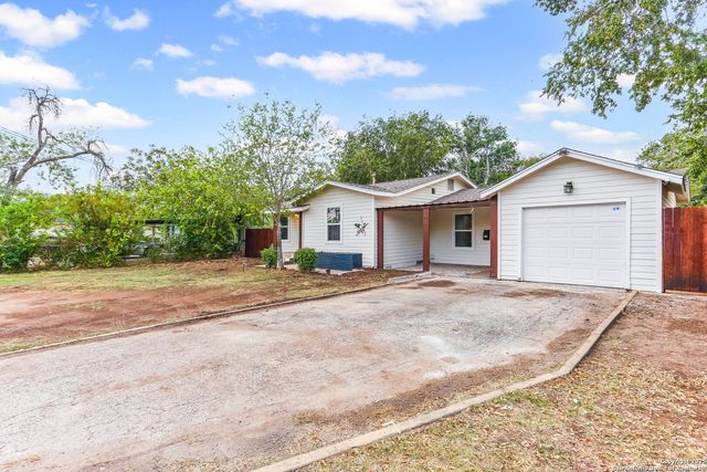4442 Lord, San Antonio, TX 78220