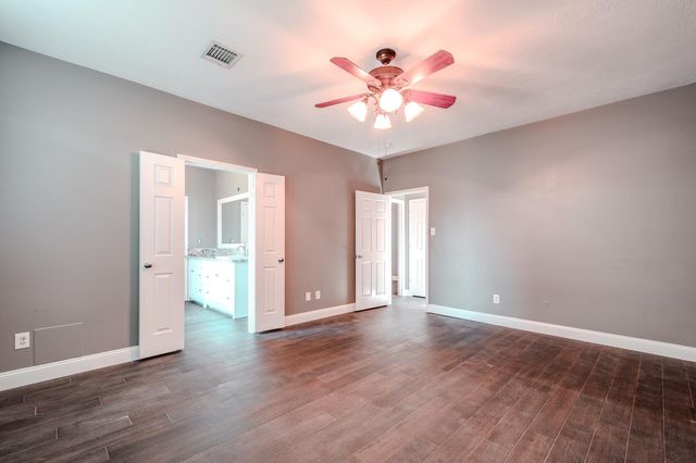 8515 Holly Spring Lane, Baytown, TX 77523