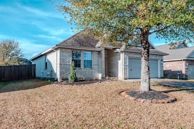 8515 Holly Spring Lane, Baytown, TX 77523