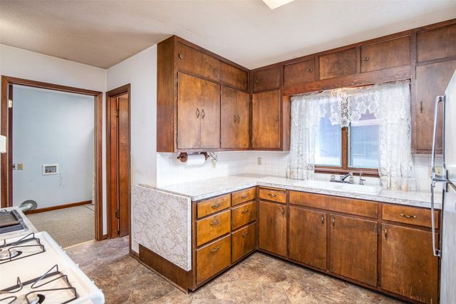 1675 Peach Avenue, Madrid, IA 50156