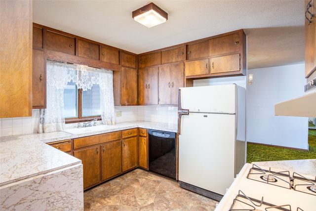 1675 Peach Avenue, Madrid, IA 50156