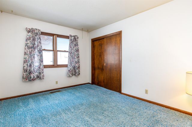 1675 Peach Avenue, Madrid, IA 50156