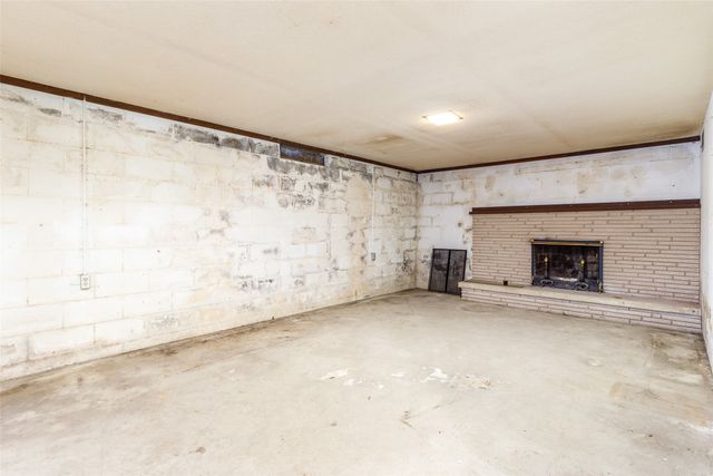 1675 Peach Avenue, Madrid, IA 50156