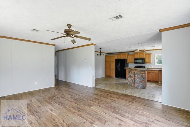 99 Kevin's Lane NE, Hinesville, GA 31313
