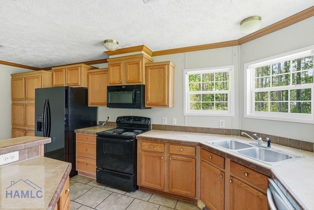 99 Kevin's Lane NE, Hinesville, GA 31313