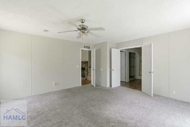 99 Kevin's Lane NE, Hinesville, GA 31313