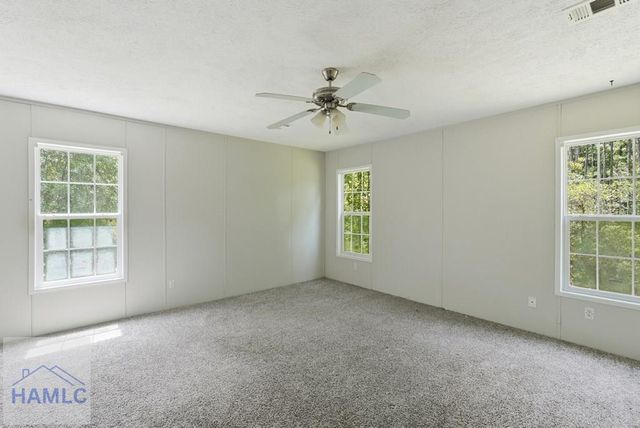 99 Kevin's Lane NE, Hinesville, GA 31313