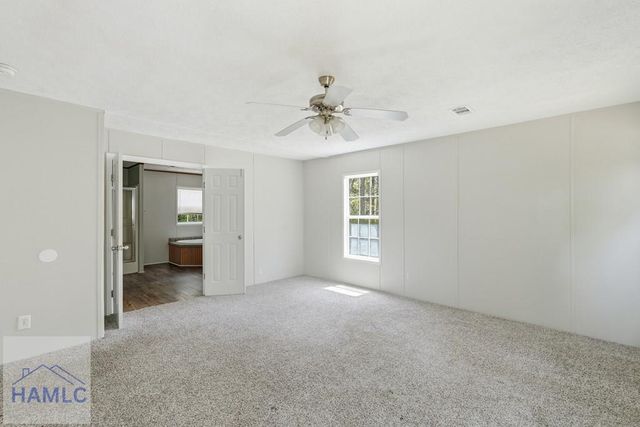 99 Kevin's Lane NE, Hinesville, GA 31313