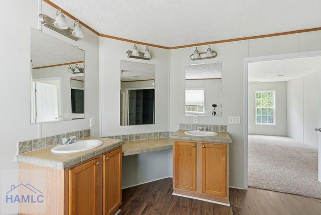 99 Kevin's Lane NE, Hinesville, GA 31313
