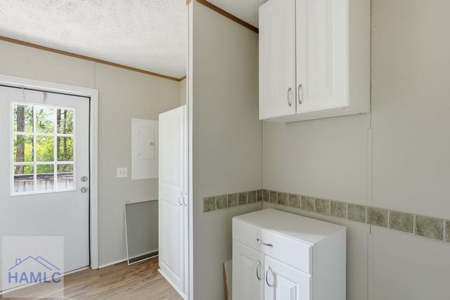 99 Kevin's Lane NE, Hinesville, GA 31313