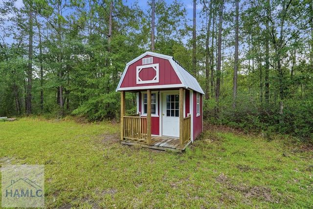 99 Kevin's Lane NE, Hinesville, GA 31313