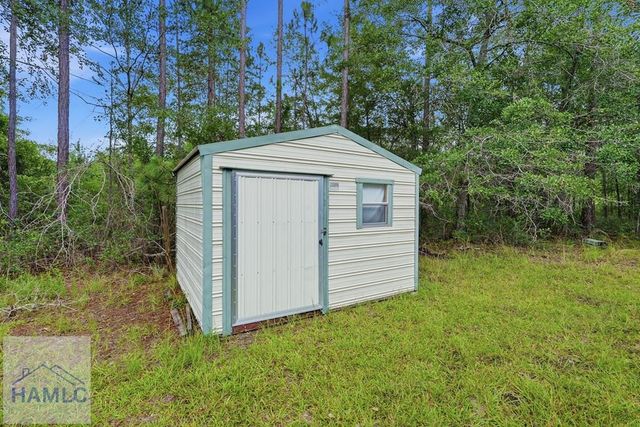99 Kevin's Lane NE, Hinesville, GA 31313