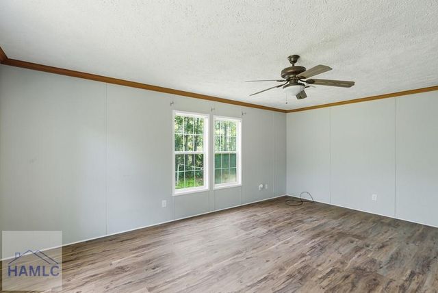 99 Kevin's Lane NE, Hinesville, GA 31313