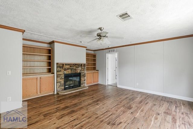 99 Kevin's Lane NE, Hinesville, GA 31313