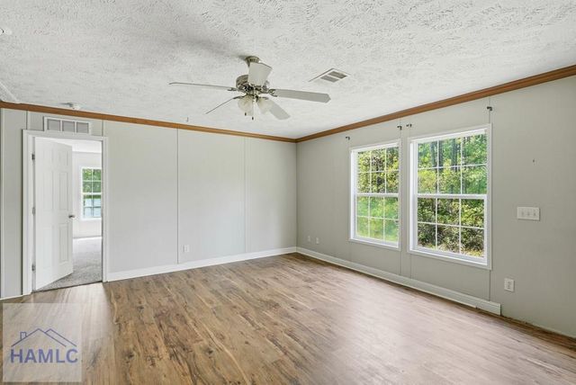 99 Kevin's Lane NE, Hinesville, GA 31313