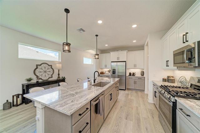 1047 WATERLINE COURT, Sarasota, FL 34240