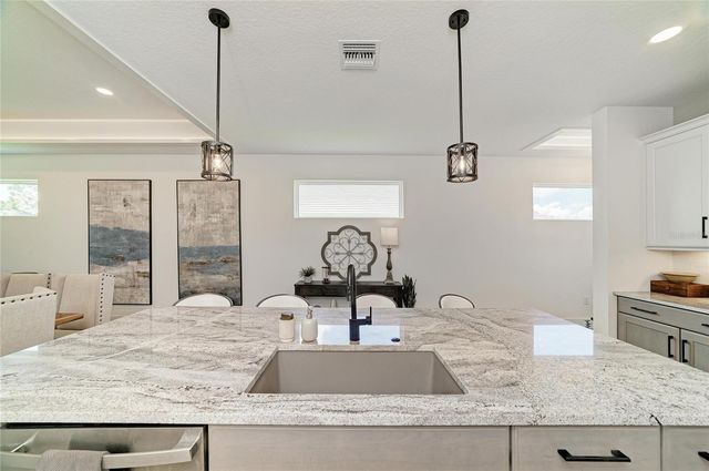1047 WATERLINE COURT, Sarasota, FL 34240