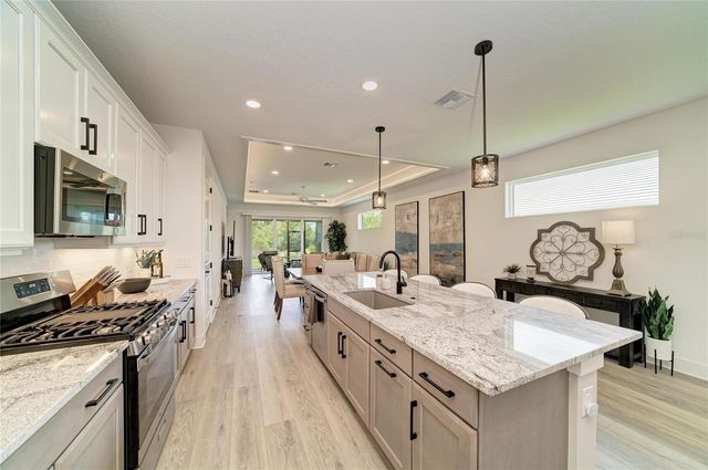 1047 WATERLINE COURT, Sarasota, FL 34240