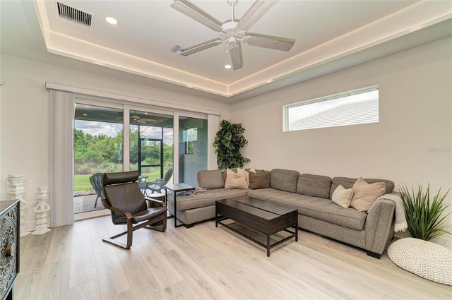 1047 WATERLINE COURT, Sarasota, FL 34240