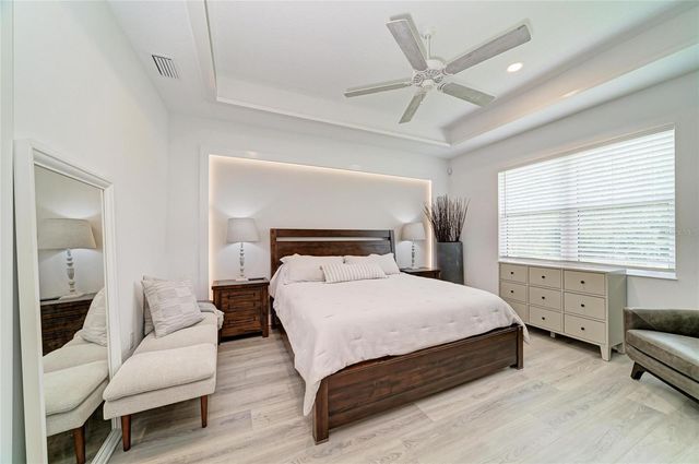 1047 WATERLINE COURT, Sarasota, FL 34240
