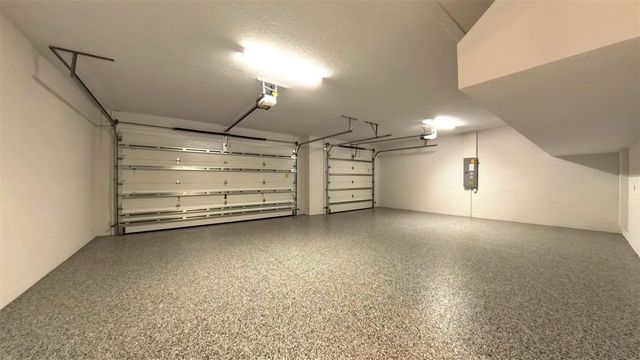 1047 WATERLINE COURT, Sarasota, FL 34240