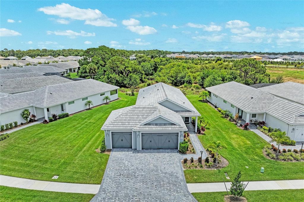 1047 WATERLINE COURT, Sarasota, FL 34240