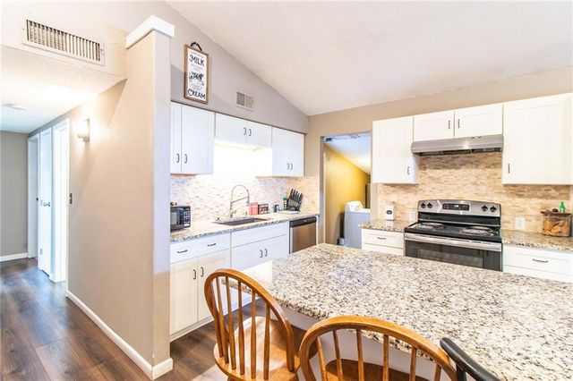 206 SW 1671 Road, Kingsville, MO 64071