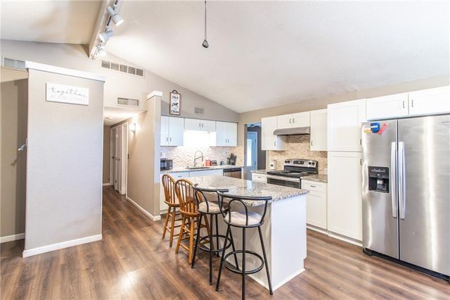 206 SW 1671 Road, Kingsville, MO 64071