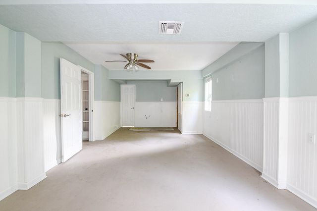 4509 Country Club Drive, Dickinson, TX 77539