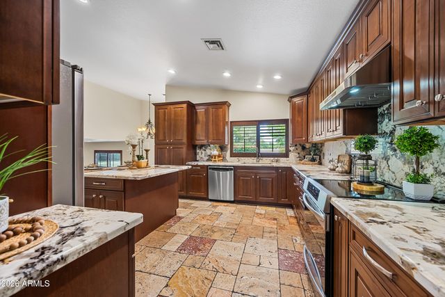 642 E SAGEBRUSH Street, Gilbert, AZ 85296