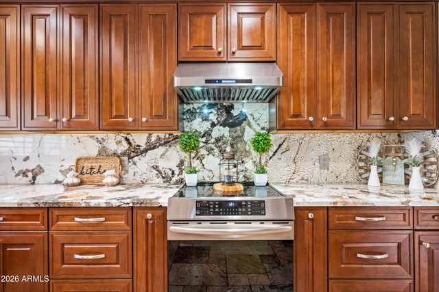 642 E SAGEBRUSH Street, Gilbert, AZ 85296