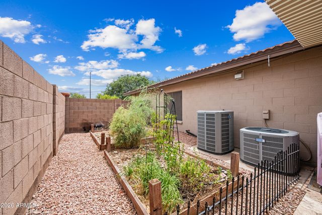 642 E SAGEBRUSH Street, Gilbert, AZ 85296