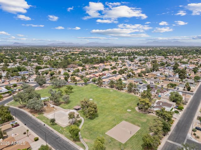 642 E SAGEBRUSH Street, Gilbert, AZ 85296